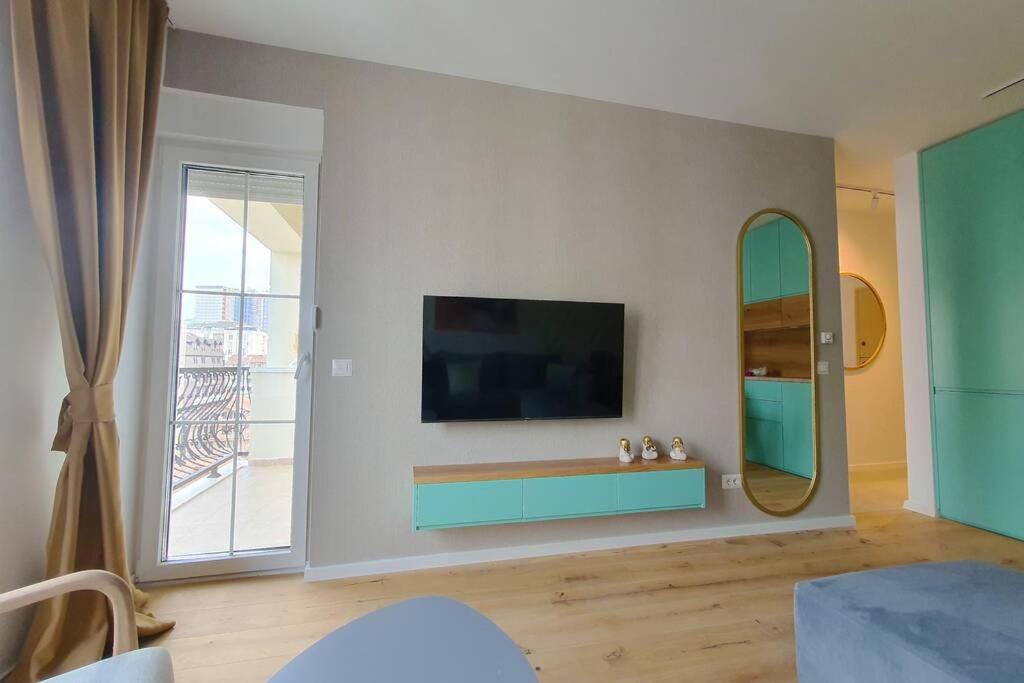 Luxury Green Apartment Pristina Exterior photo